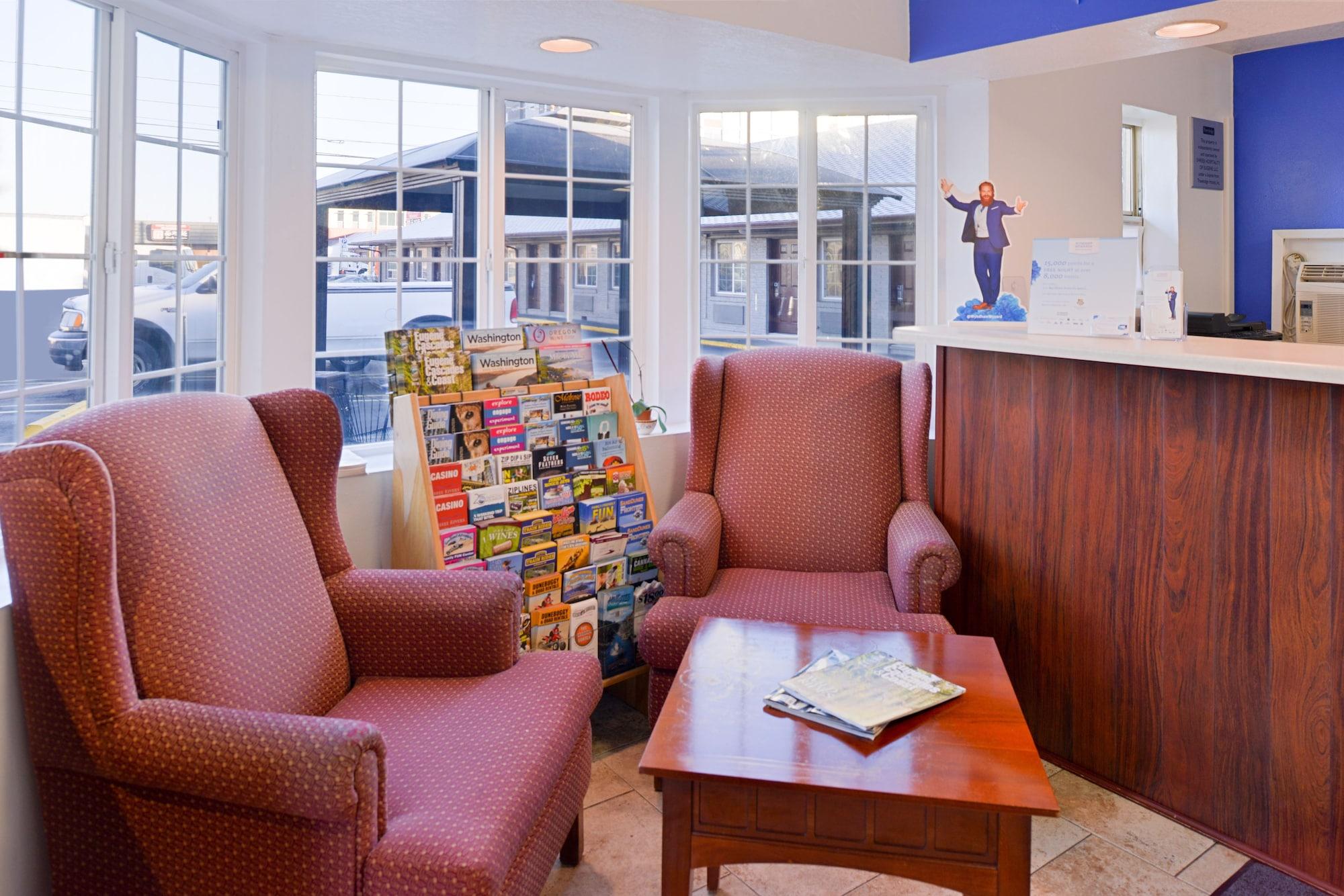 Travelodge By Wyndham Eugene Downtown/University Of Oregon エクステリア 写真
