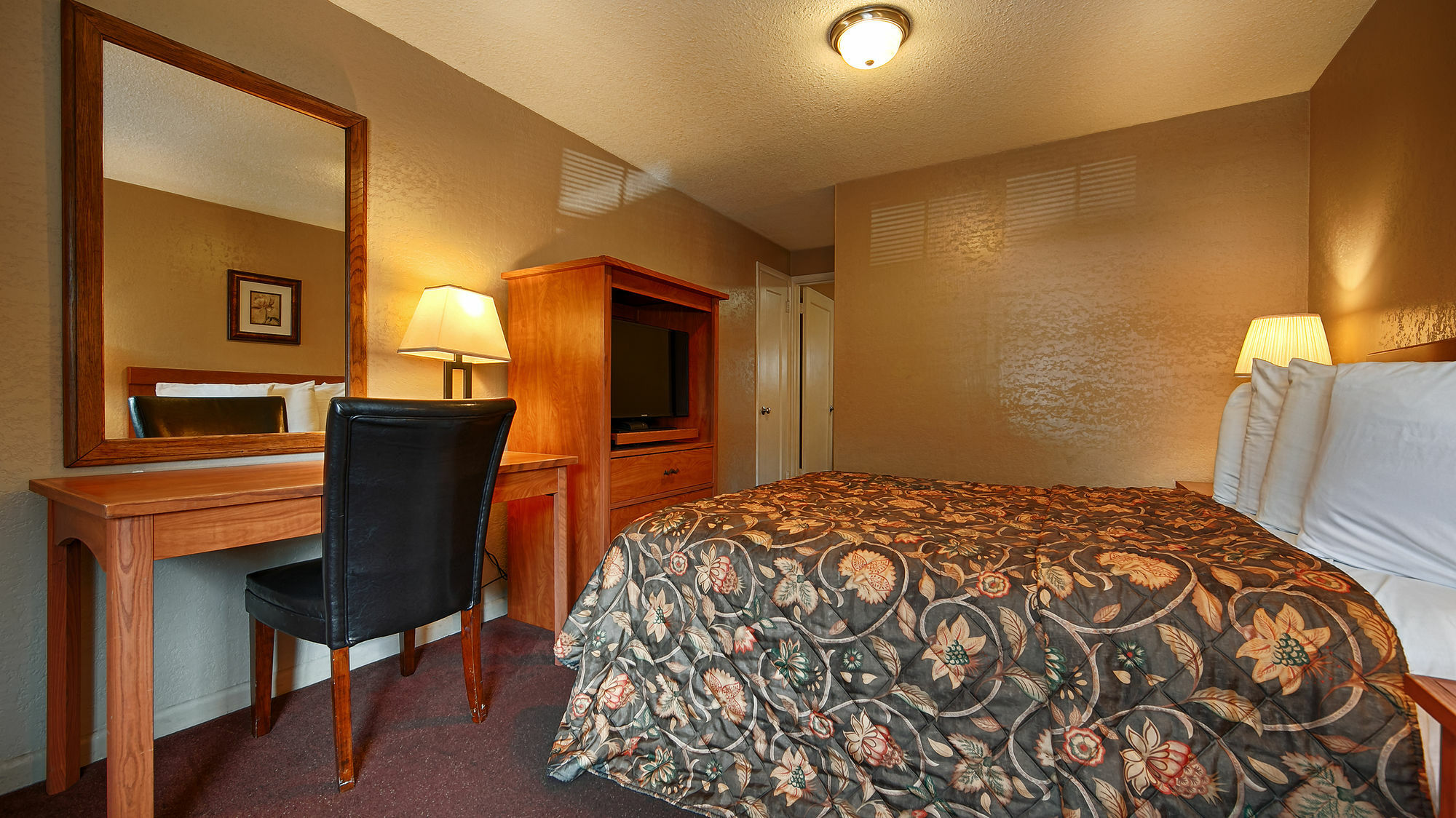 Travelodge By Wyndham Eugene Downtown/University Of Oregon エクステリア 写真
