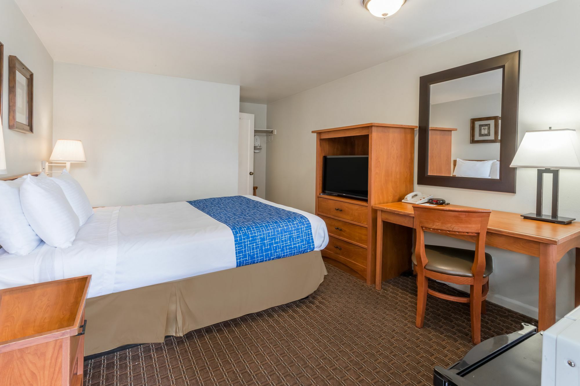 Travelodge By Wyndham Eugene Downtown/University Of Oregon エクステリア 写真