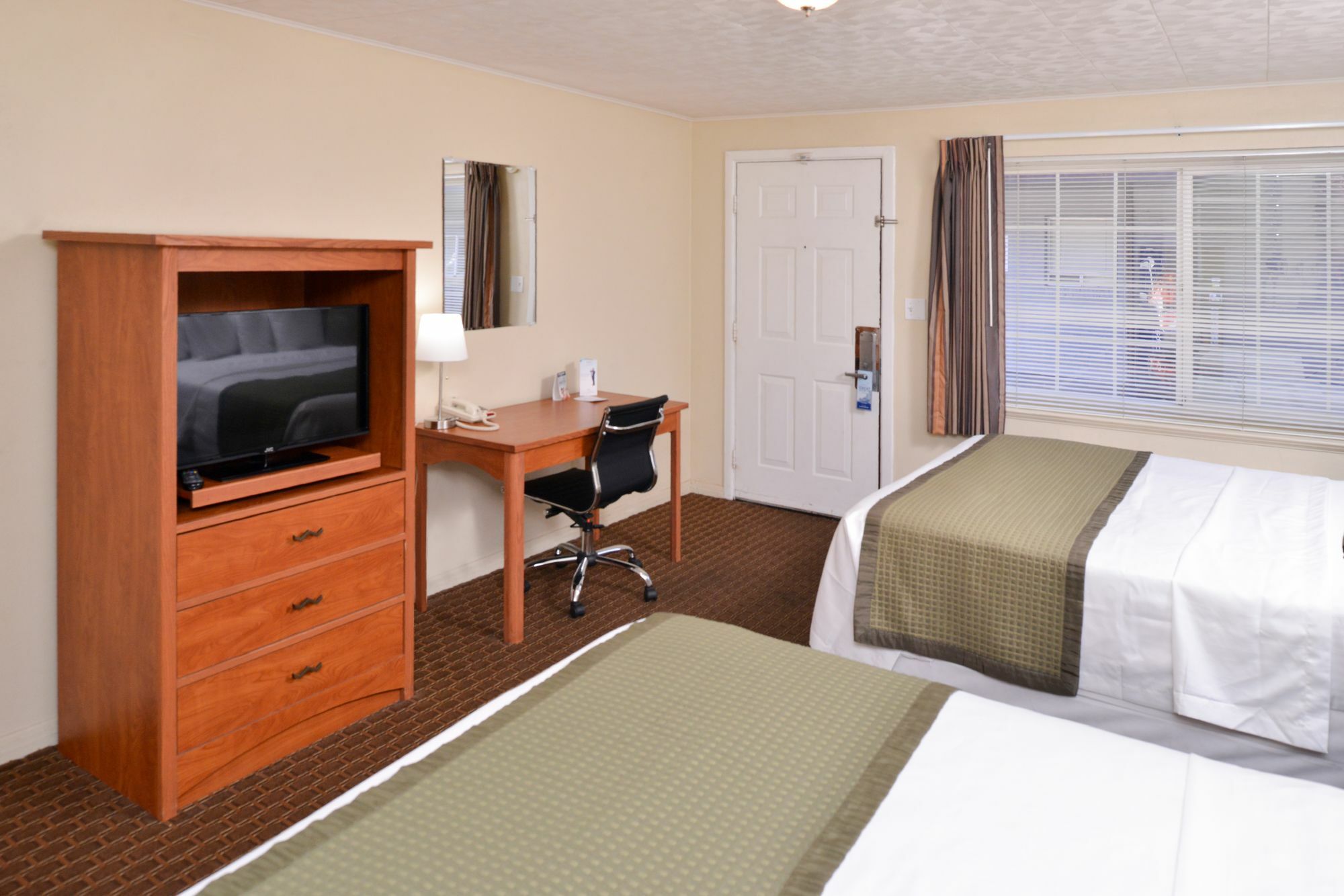 Travelodge By Wyndham Eugene Downtown/University Of Oregon エクステリア 写真